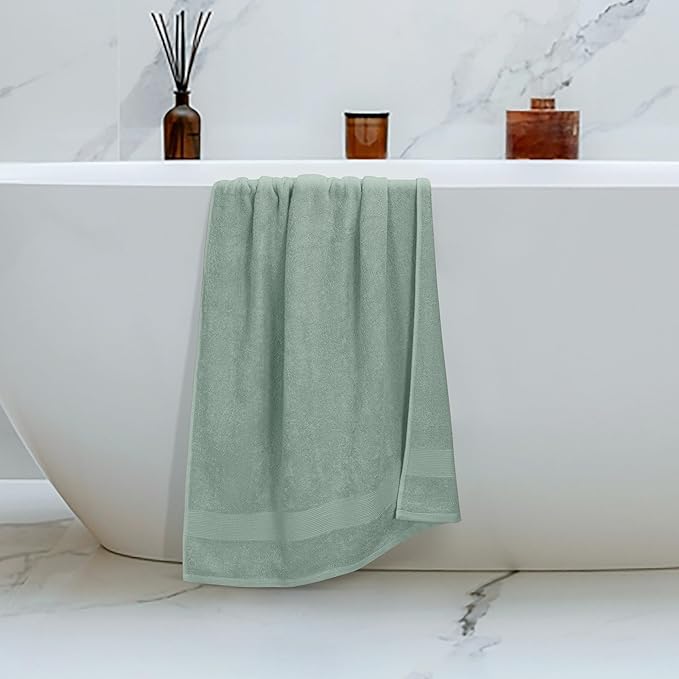 Belizzi Home 4 Pack Bath Towel Set 27x54, 100% Ring Spun Cotton, Ultra Soft Highly Absorbent Machine Washable Hotel Spa Quality Bath Towels for Bathroom, 4 Bath Towels - Jade