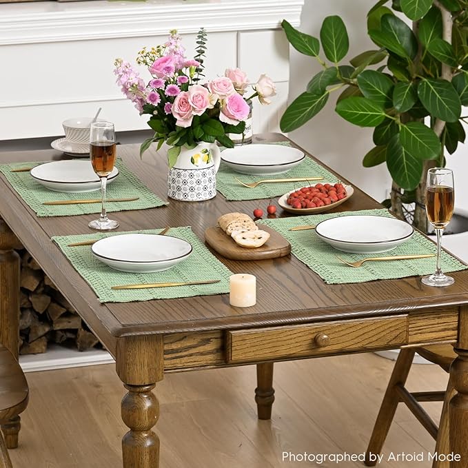 Artoid Mode Light Green Farmhouse Woven Rustic Hollow Placemats Set of 4,12x18 Inch Seasonal Holiday Table Mats Party Kitchen Dining Decoration