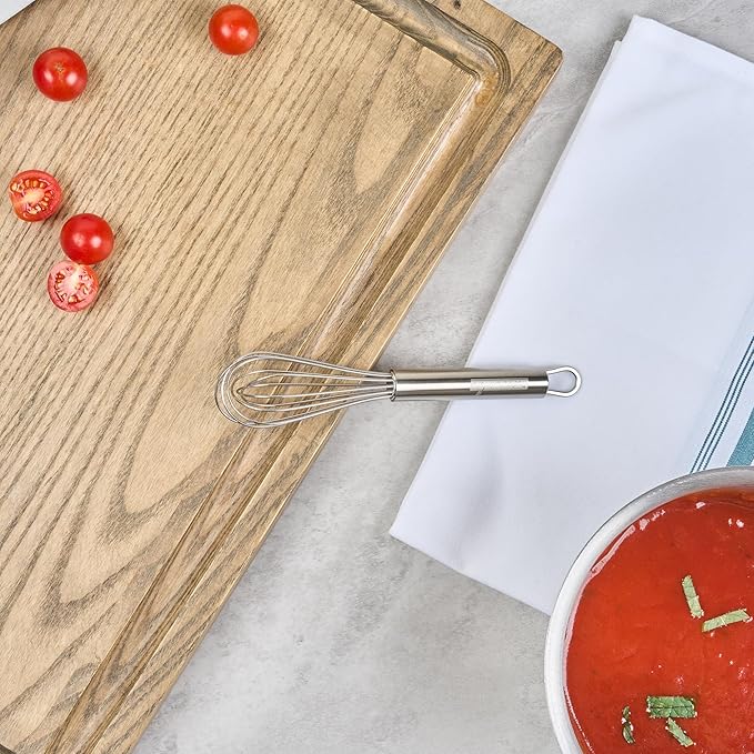 Restaurantware 7 in Stainless Steel Wire Whisk - German Standard Kitchen Balloon Whisk with Ergonomic Handle, Dishwasher Safe - Durable French Whisk for Cooking, Mixing Thick Batter and Sauce