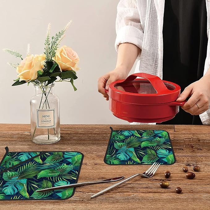 Green Tropical Leaves Pot Holders Set of 2 Kitchen Heat Resistant Potholder for Microwave Cooking Baking Oven End Dishes and BBQ