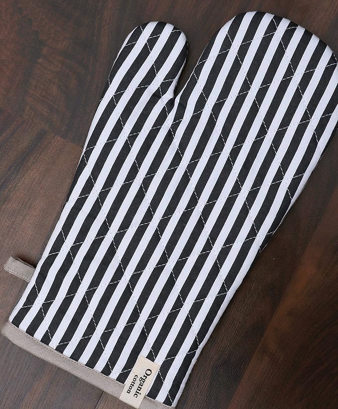 AMOUR INFINI Striped Pot Holders and Oven Mitts Heat Resistant Non Slip Reusable Set of 1 Oven Mitt and 1 Pot Holder Oven Gloves Pot Holder for Cooking (Charcoal)