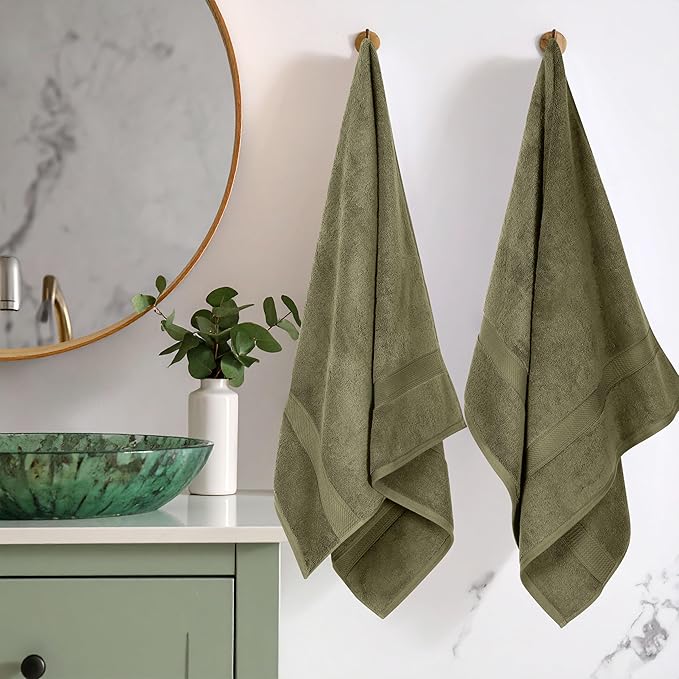 SUPERIOR Egyptian Cotton Pile Bath Towel Set of 2, Ultra Soft Luxury Towels, Thick Plush Essentials, Absorbent Heavyweight, Guest Bath, Hotel, Spa, Home Bathroom, Shower Basics, Forest Green
