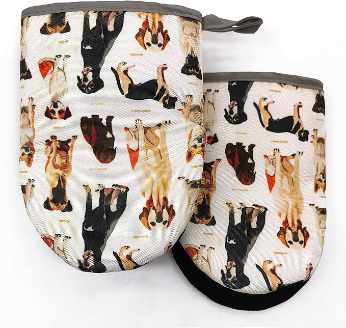 Fashion Cute Dog Oven Mitts, High Heat Resistant Kitchen Oven Gloves, Mini Silicone Oven Mitts, Non-Slip Grip Surfaces and Hanging Loop for Grilling, Baking, Cooking and Microwave, Gift