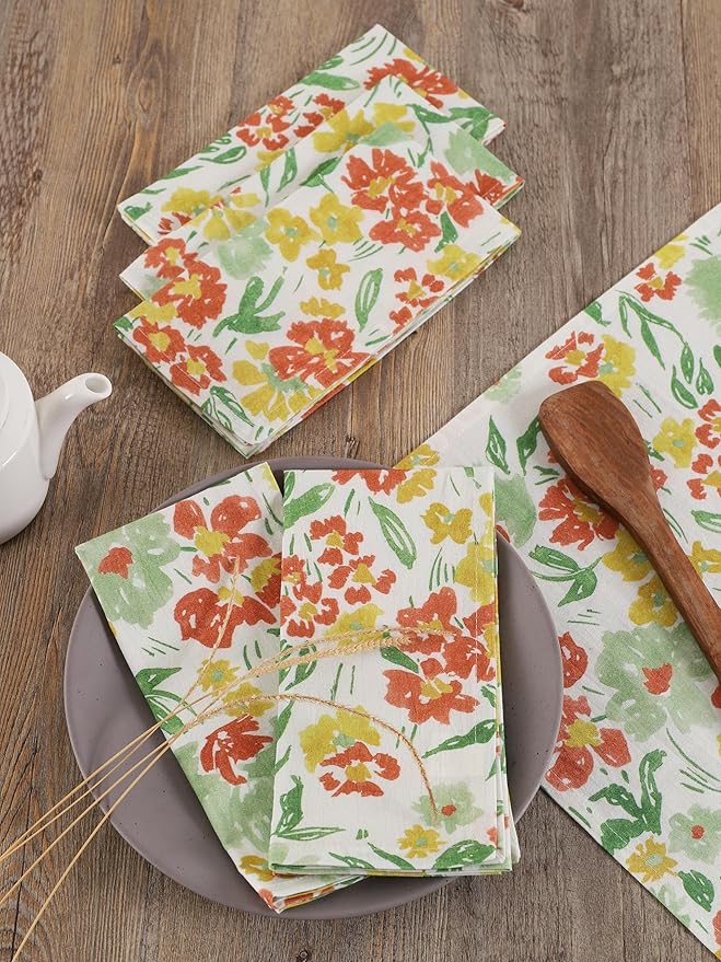 TARAN LIVING Cloth Napkins Set of 4, Printed Floral Cotton Dinner Napkins, Soft Washable Table Napkin Set Holiday Farmhouse Décor - 18"x18"