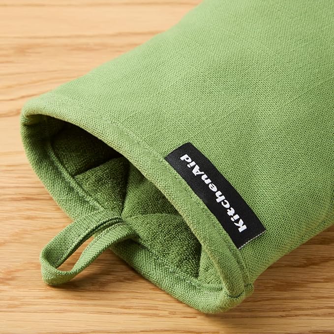 KITCHENAID Gourmet Series Gridlines Mini Oven Mitts 2-Pack Set, Heat Resistant up to 600°F, Soft Silicone Grip, Magnetic Cuff, Matcha Green, 5.5"x9"