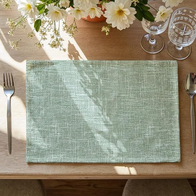 JINCHAN Burlap Textured Placemats Set of 4 Farmhouse Cloth Place Mats Table Mats Sturdy Fabric Placemats for Kitchen Dining Table Double Layer Heat Resistant Tablemats 13 x 19 Inch Green