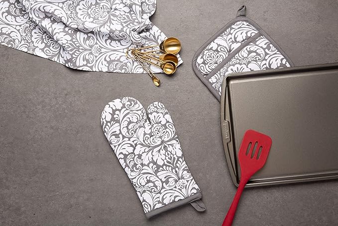 DII Quilted Kitchen Oven Mitt & Potholder Set, Hanging Loop for Convenient Storage, OM 6.5x12/PH 8x8.5, Gray Damask Print, 2 Piece