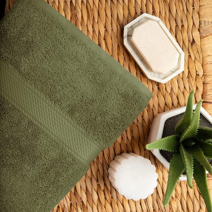 Superior Egyptian Cotton Pile 10 Piece Towel Set, Includes 2 Bath, 4 Hand, 4 Face Towels/ Washcloths, Ultra Soft Luxury Towels, Thick Plush Essentials, Guest Bath, Spa, Hotel Bathroom, Forest Green