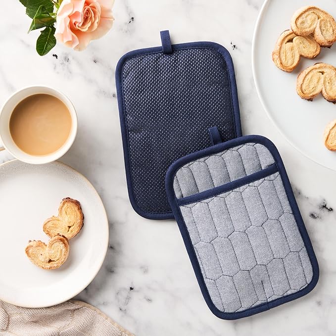 MARTHA STEWART Honeycomb Quilted Chambray Pot Holder 2-Pack Set, 100% Cotton, Flexible Non-Slip Silicone Grip, Heat Resistant, Navy Blue, 7"X10"