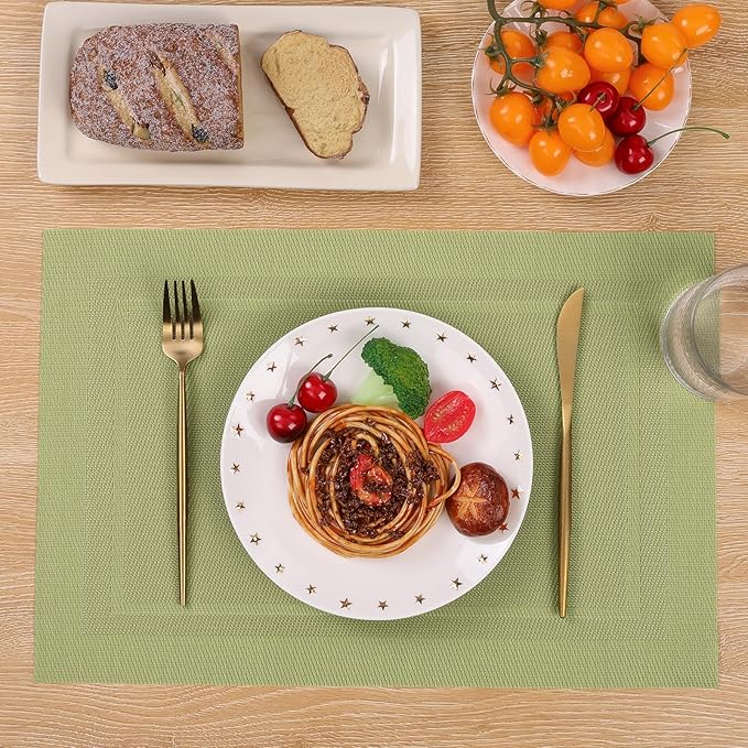 SHACOS Woven Vinyl Placemats Set of 4 Wipe Clean Place Mats Non Slip Reversible Dining Table Mats Indoor Outdoor (4, Frame Olive Green)