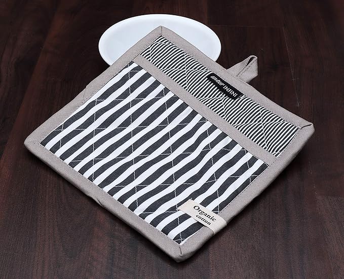 AMOUR INFINI Striped Pot Holders and Oven Mitts Heat Resistant Non Slip Reusable Set of 1 Oven Mitt and 1 Pot Holder Oven Gloves Pot Holder for Cooking (Charcoal)