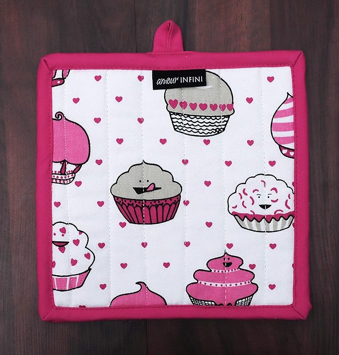 AMOUR INFINI Heat Resistant Pot Holders Set of 3 Nonslip Multipurpose Hot Pads for Cooking and Baking (Valentine Cup Cake - 8x8 Inches)