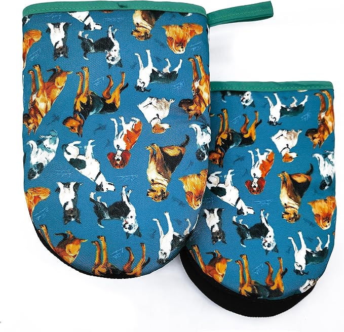 Nice Dog Printing Oven Mitts, High Heat Resistant Kitchen Oven Gloves, Mini Silicone Oven Mitts, Non-Slip Grip Surfaces and Hanging Loop for Grilling, Baking, Cooking and Microwave, Gift