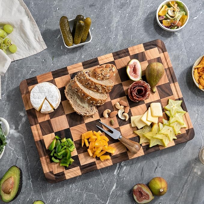 Checkered Cutting Boards for Kitchen, Acacia Wooden Chopping Board with Juice Grooves & Handles, Thickened Butcher Block for Meat, Vegetables and Fruits with Gift Box, 16" x 11" x 1.4"
