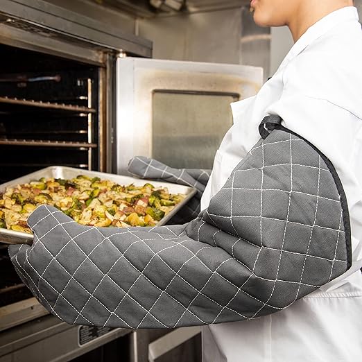 Carlisle FoodService Products 800FG24-BK BestGuard Commercial Heat Protection Up to 450° F Oven Mitts (Pair), 24" Length, Black