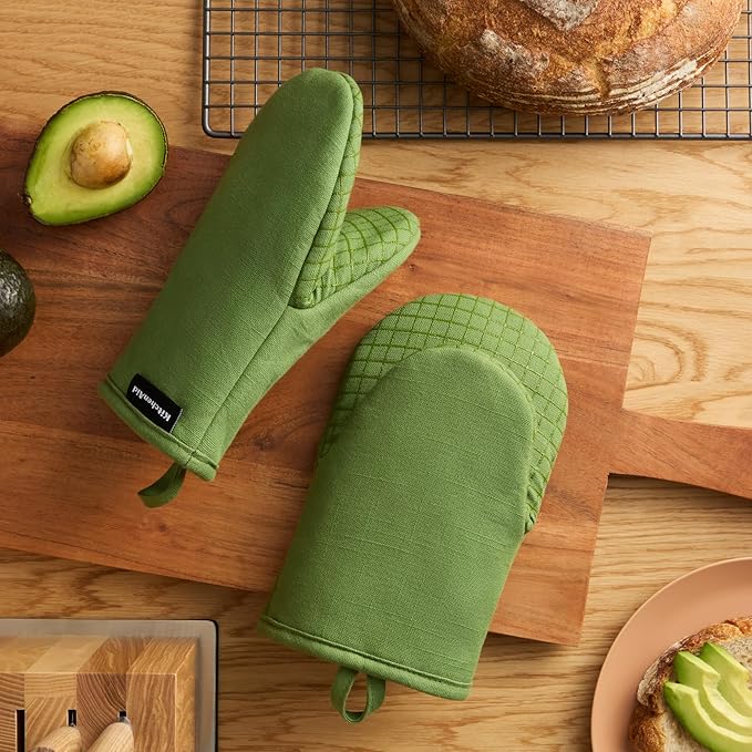 KITCHENAID Gourmet Series Gridlines Mini Oven Mitts 2-Pack Set, Heat Resistant up to 600°F, Soft Silicone Grip, Magnetic Cuff, Matcha Green, 5.5"x9"