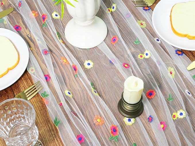 YATOJUZI White Table Runner Embroidery Daisy Summer Floral Decorations Seasonal Tulle Dining Table Runners for Home Kitchen Decor Wedding Shower Party