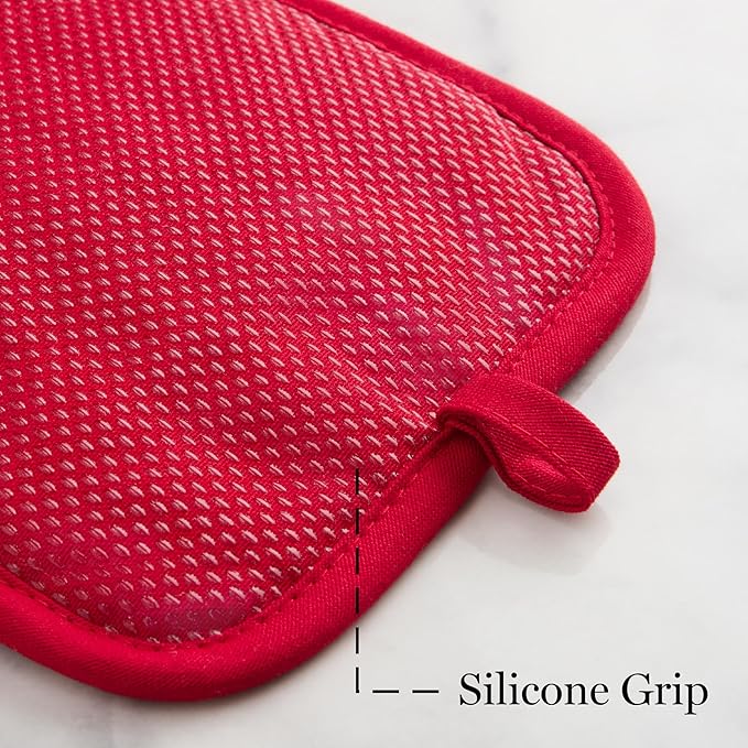 MARTHA STEWART Honeycomb Quilted Chambray Pot Holder 2-Pack Set, 100% Cotton, Flexible Non-Slip Silicone Grip, Heat Resistant, Red, 7"X10"