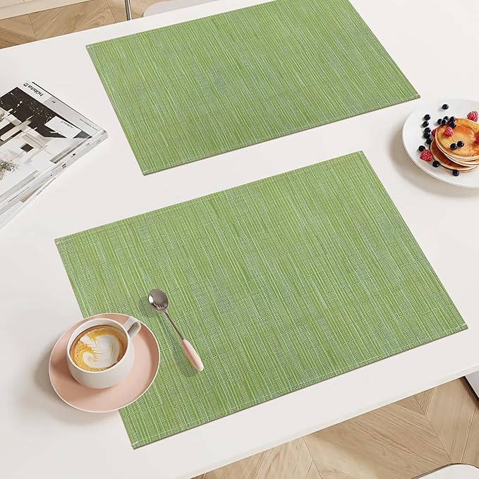 Bloss Placemats Set of 4 Green, Table Mats Set of 4, Linen Woven Placemats for Kitchen Table Indoor/Outdoor, 12" x 18" Washable Place Mats