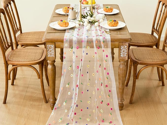 YATOJUZI White Table Runner Embroidery Daisy Summer Floral Decorations Seasonal Tulle Dining Table Runners for Home Kitchen Decor Wedding Shower Party