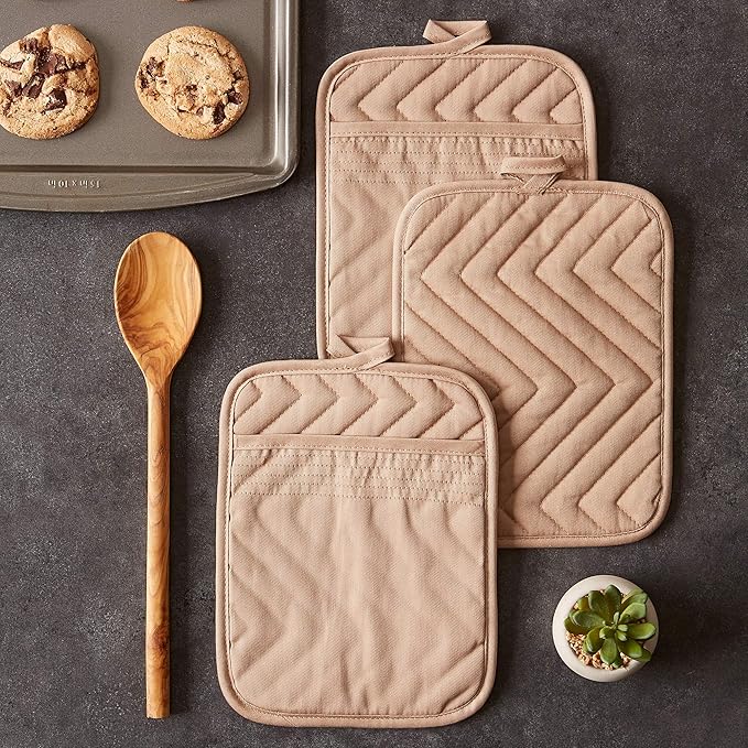 DII Heat Resistant Quilted Cotton Pot Holder Set, Designed with Space to Personalize Allowing a Customized Design, 7x9, Stone, 3 Count