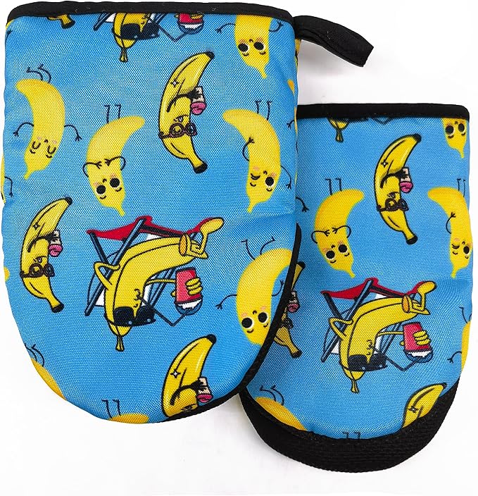 Funny Banana Oven Mitts, High Heat Resistant Kitchen Oven Gloves, Mini Silicone Oven Mitts, Non-Slip Grip Surfaces and Hanging Loop for Grilling, Baking, Cooking and Microwave, Gift