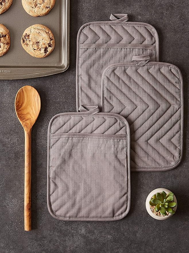 DII Heat Resistant Quilted Cotton Pot Holder Set, Designed with Space to Personalize Allowing a Customized Design, 7x9, Gray, 3 Count