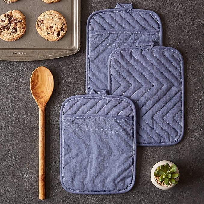 DII Heat Resistant Quilted Cotton Pot Holder Set, Designed with Space to Personalize Allowing a Customized Design, 7x9, French Blue, 3 Count